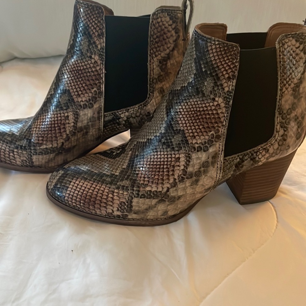 Madewell Leather Snakeskin Boots size 8.5